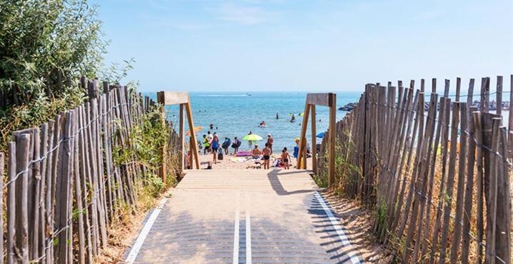 Camping Carabasse Vias Plage. ภายนอก รูปภาพ